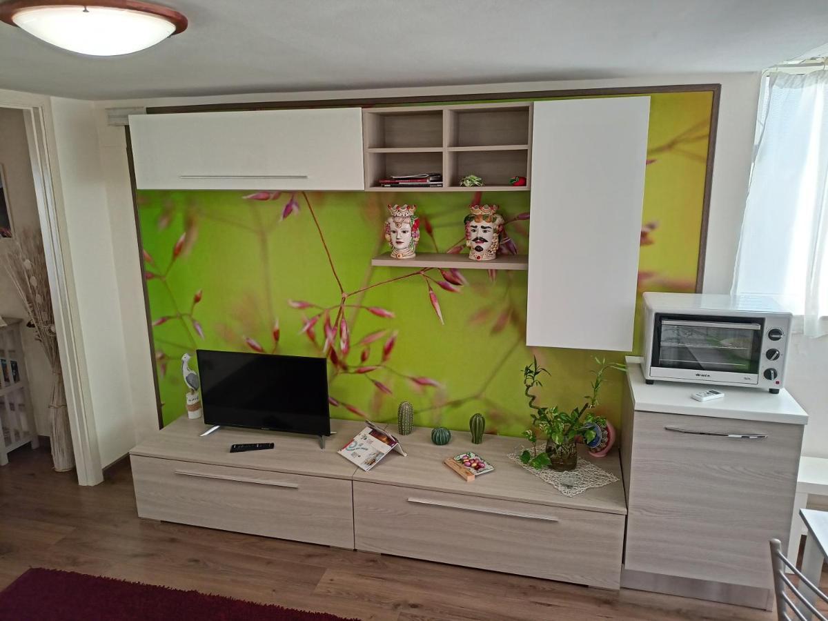 אצ'י קסטלו La Petite Maison מראה חיצוני תמונה