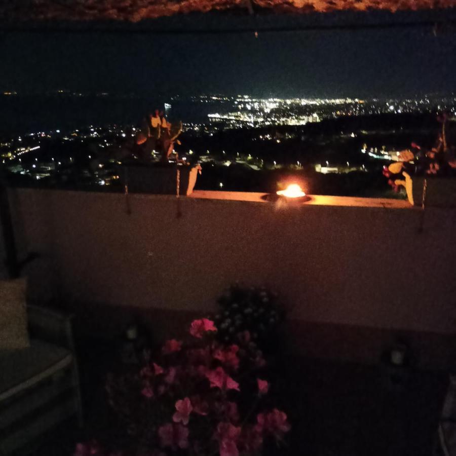 אצ'י קסטלו La Petite Maison מראה חיצוני תמונה