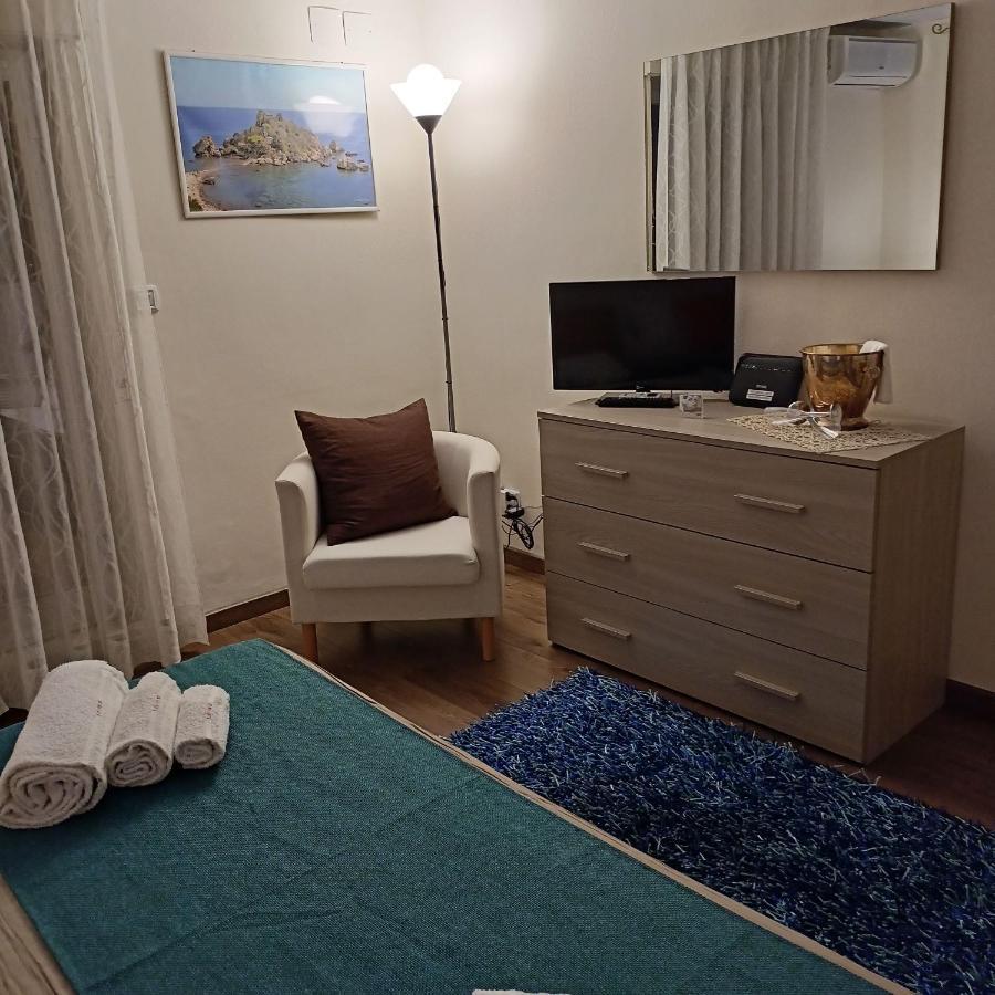 אצ'י קסטלו La Petite Maison מראה חיצוני תמונה